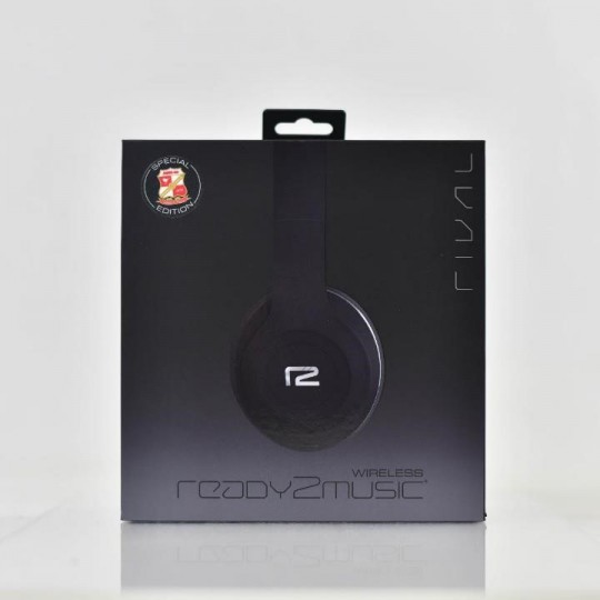 Swindon Town FC Ready2Music Wireless Headphones